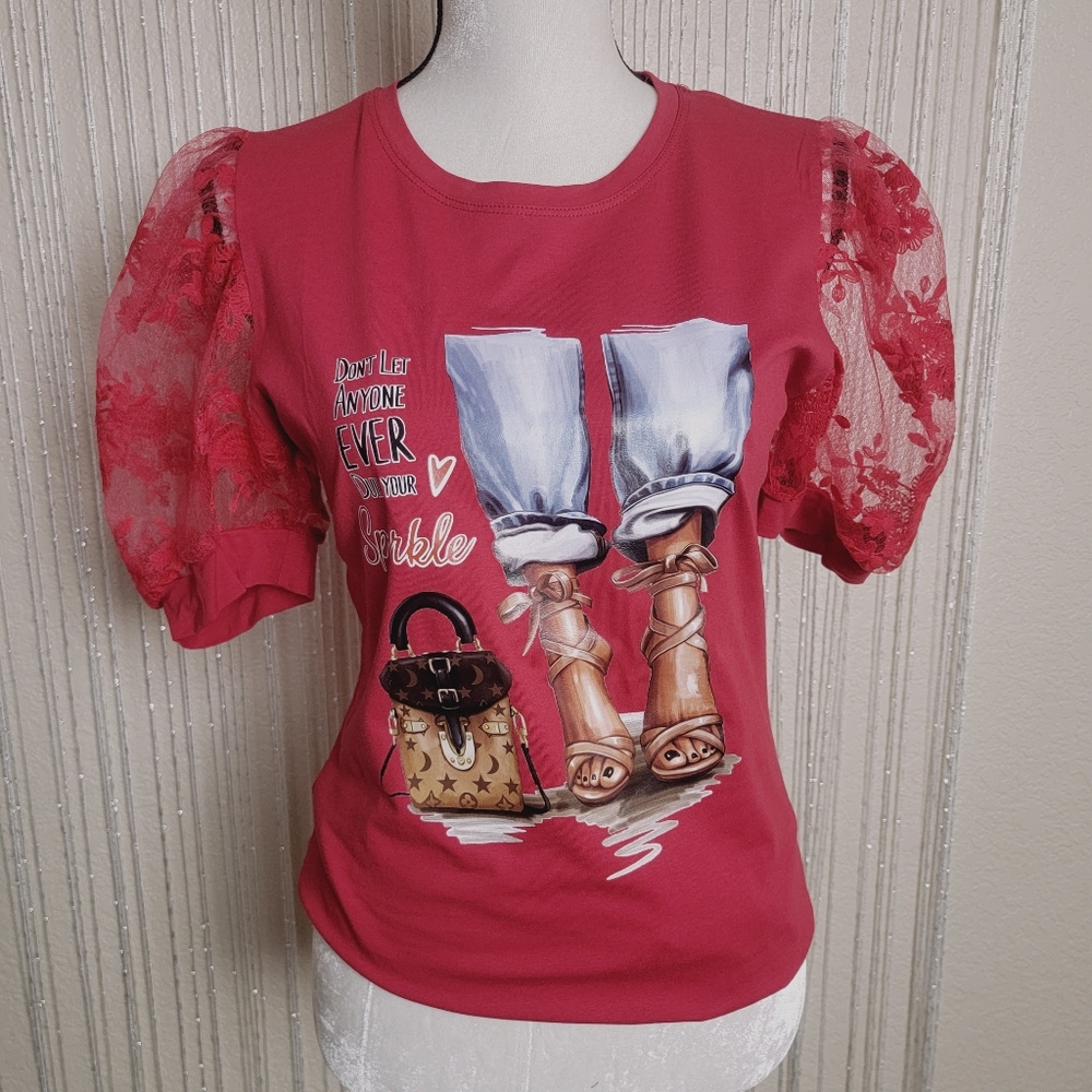 Lacey detailed sleeve top